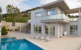 Villa Eurycleia - Akti Homes
